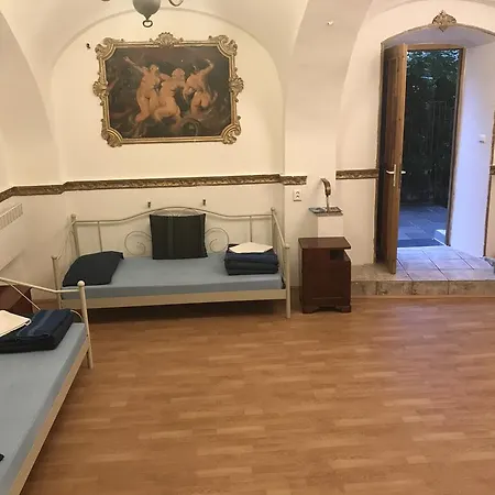 Central Antique Apartment Ljubljana